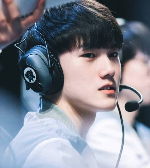 他的动作灵 他的动作灵